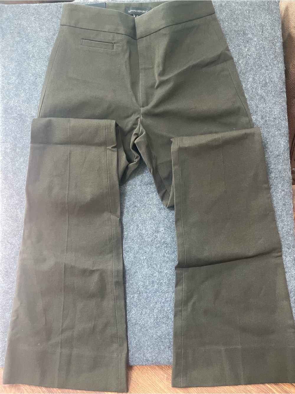 Banana Republic Women’s Olive Dress Pants Sloan